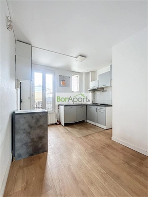 t2 à la vente -   93300  AUBERVILLIERS, surface 25 m2 vente t2 - UBI457747649